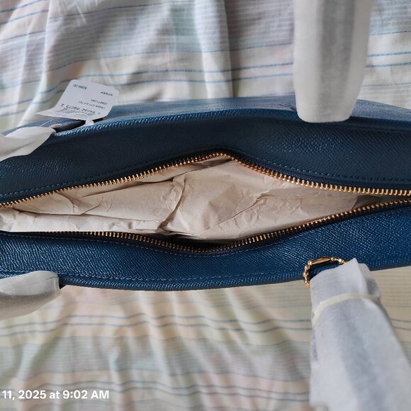 Brand new coach leather zip tote - Picture 7 of 7